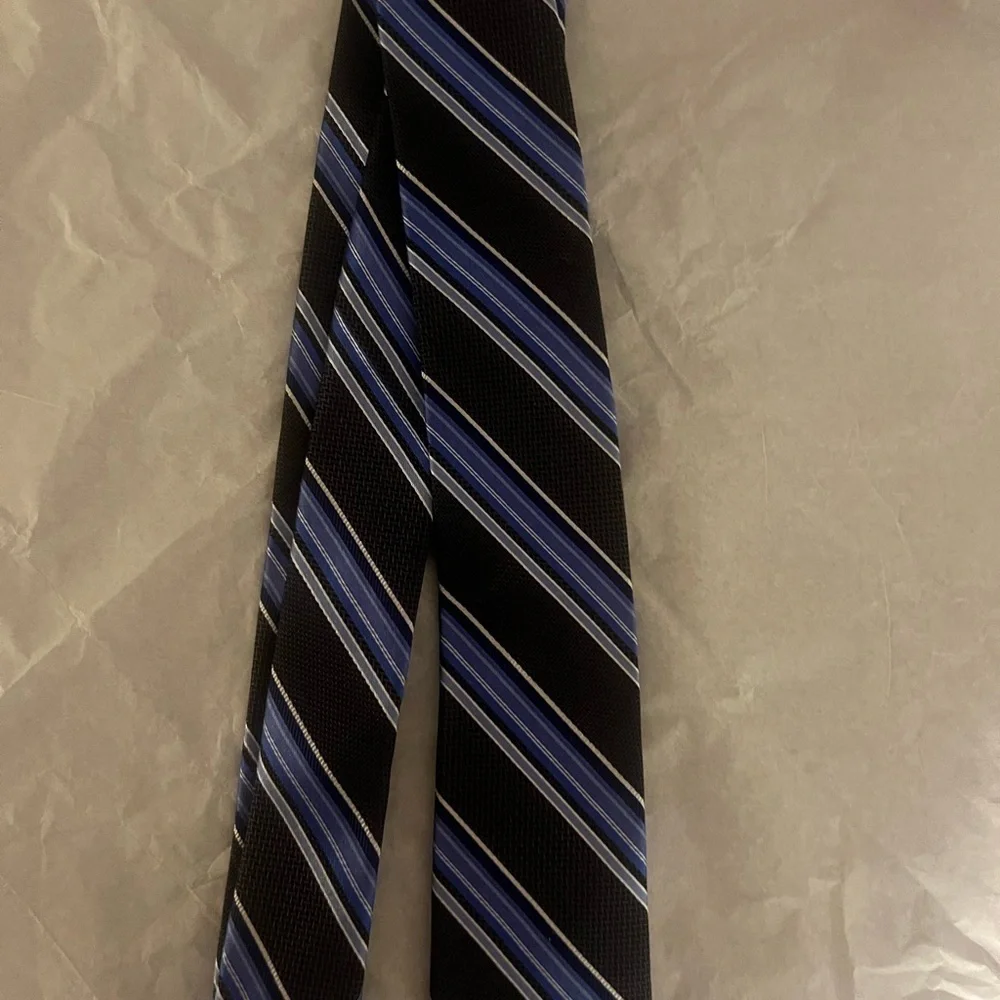 Michael Kors Classic Striped Silk Tie, Black & Blue – Formal Look